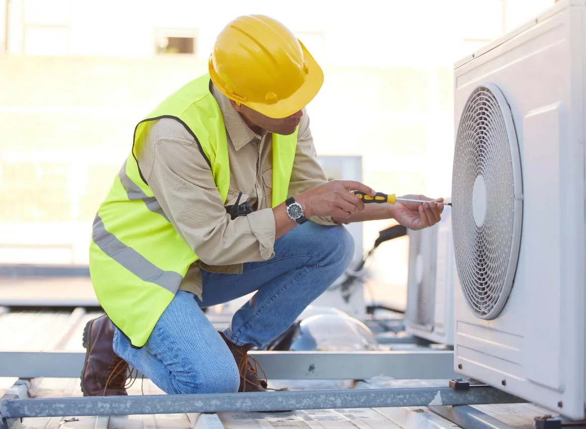 Generic service model using a hand tool on a rooftop air-conditioning condenser